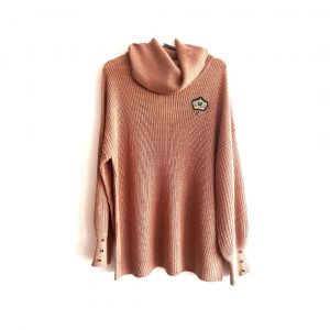 Pleten pulover v kamelji barvi